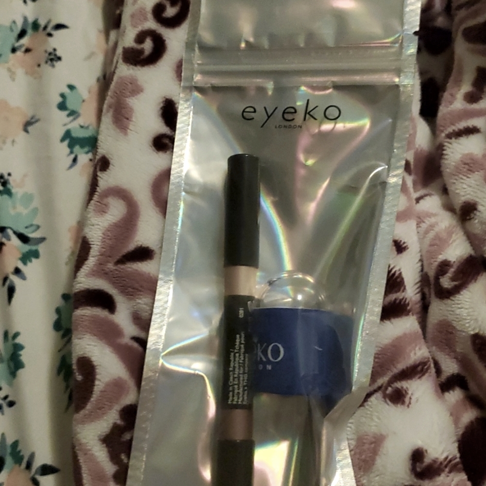 Make up